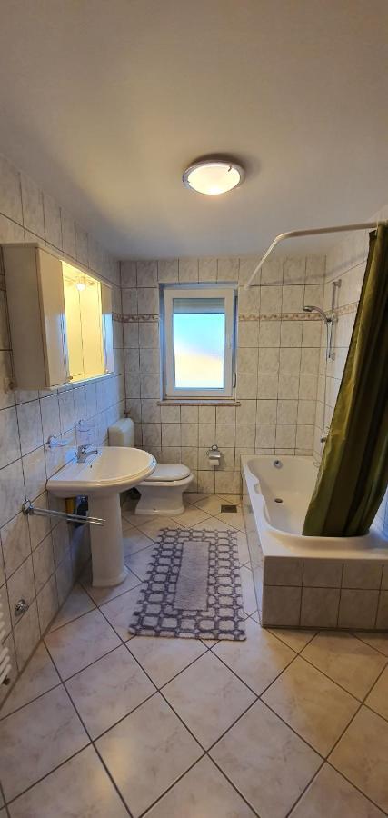 Apartmani Krajnovic Fažana Esterno foto