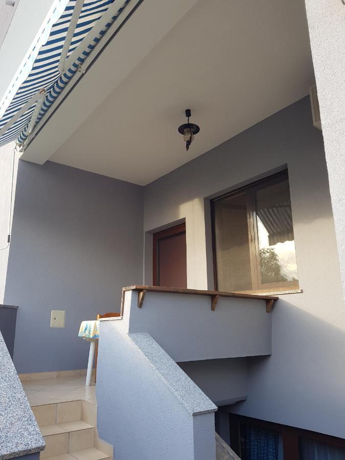Apartmani Krajnovic Fažana Esterno foto