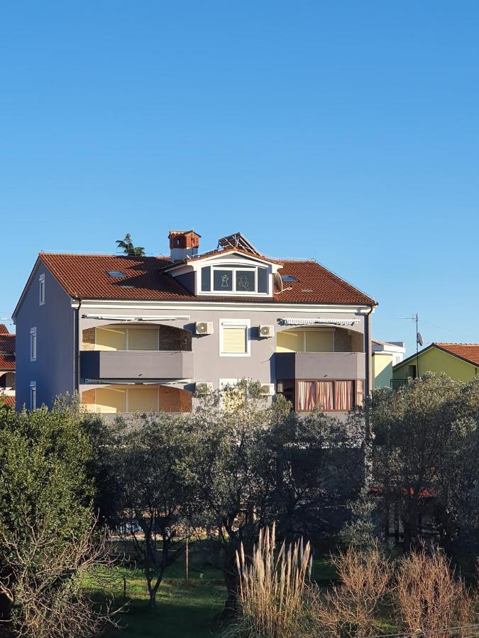 Apartmani Krajnovic Fažana Esterno foto