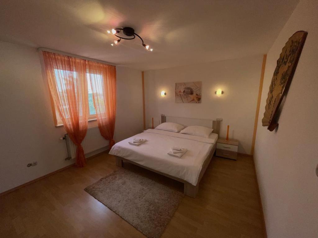 Apartmani Krajnovic Fažana Esterno foto