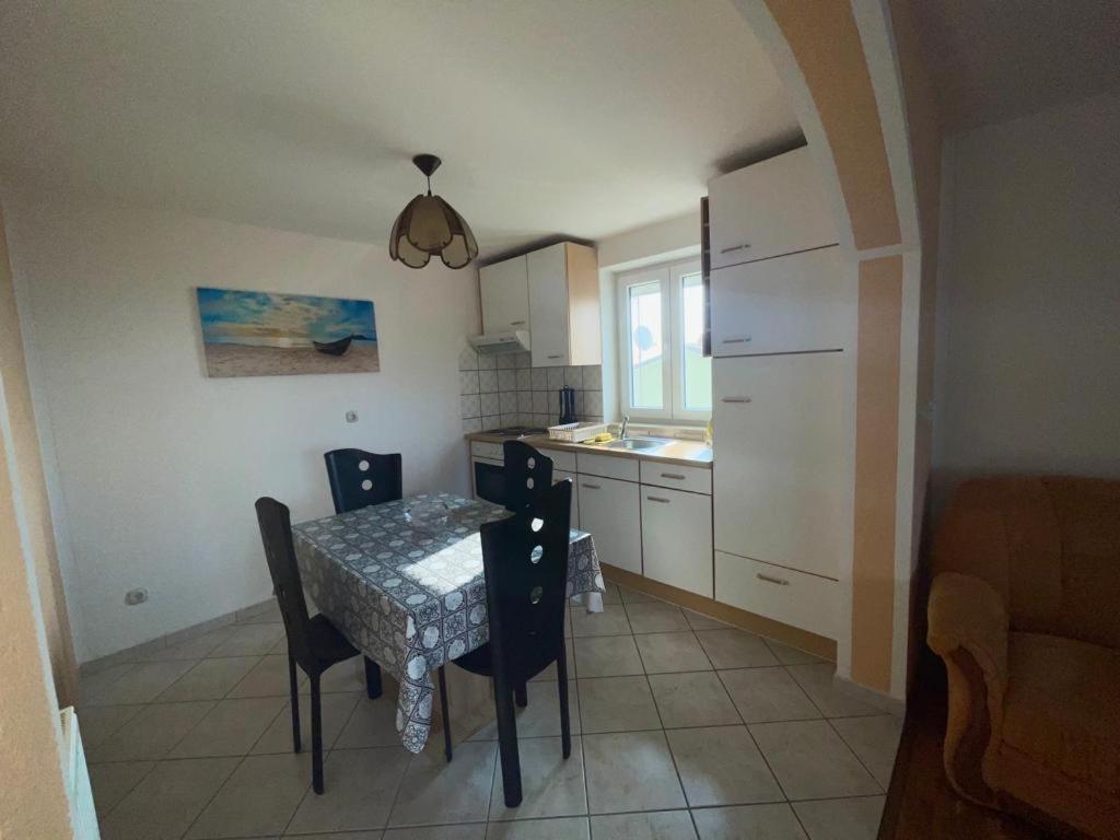 Apartmani Krajnovic Fažana Esterno foto
