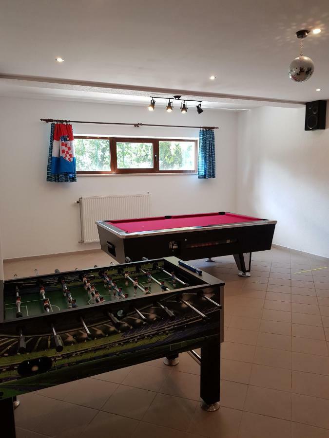 Apartmani Krajnovic Fažana Esterno foto