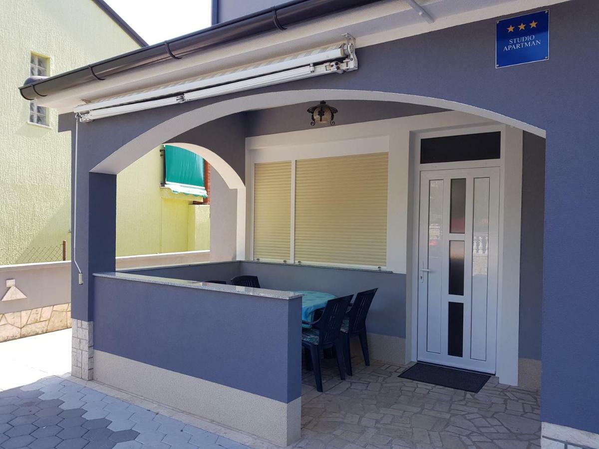 Apartmani Krajnovic Fažana Esterno foto